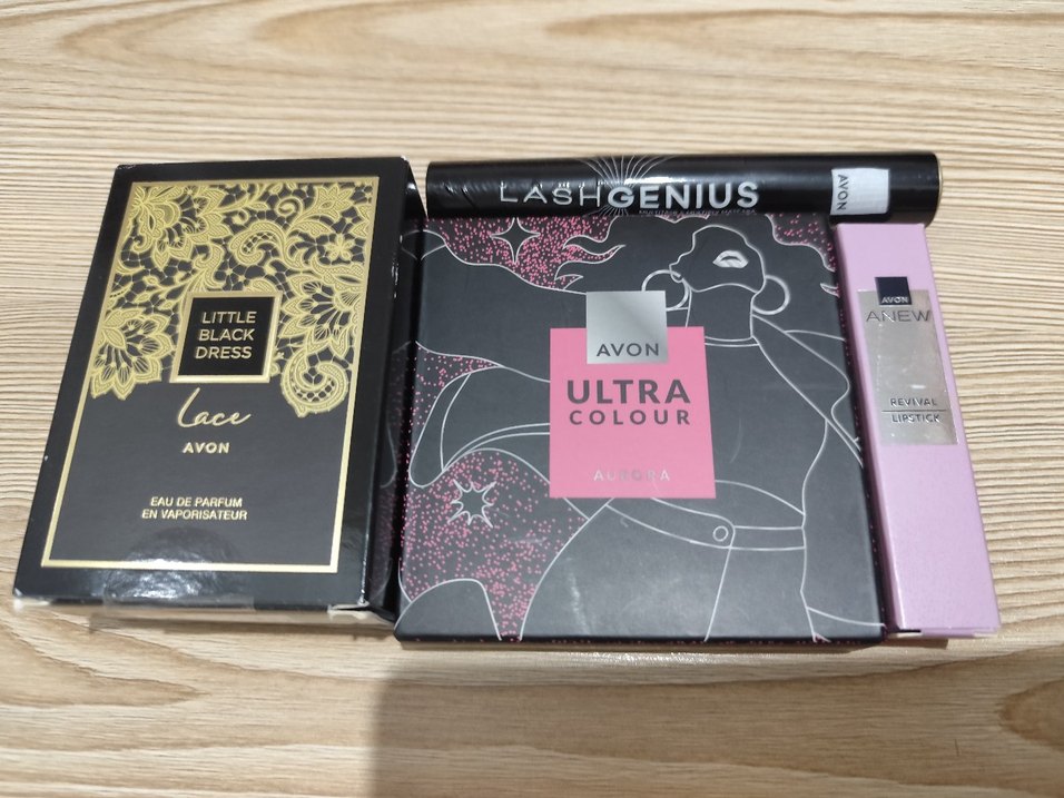 Avon Ultra Colour Kadın Parfümü - Görsel 2