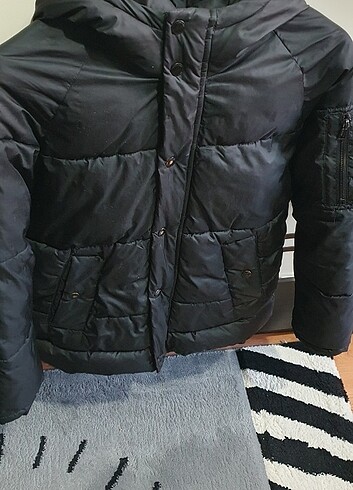 Zara 10 Yaş erkek çocuk şişme uzun  mont - Görsel 6