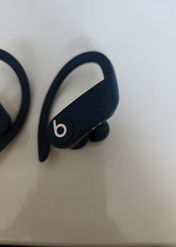 Siyah Beats Powerbeats Kablosuz Kulaklık - Görsel 2