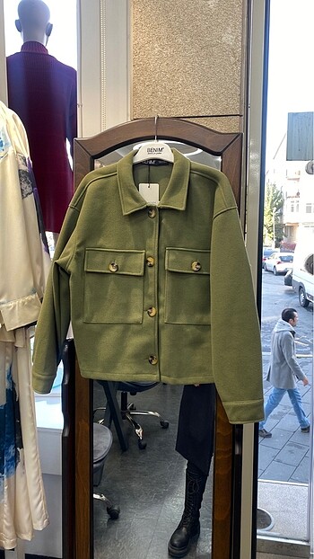 ZARA MUADİLİ KAŞE CROP CEKET