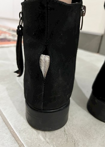 Siyah Süet Püsküllü Kadın Bot - Görsel 5