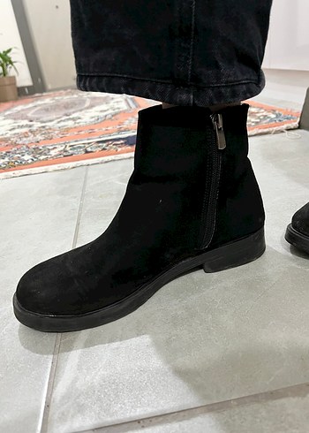 Siyah Süet Püsküllü Kadın Bot - Görsel 2