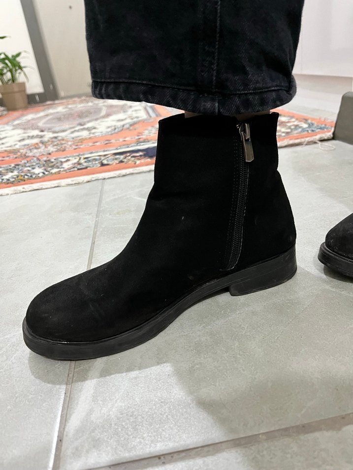 Siyah Süet Püsküllü Kadın Bot - Görsel 2