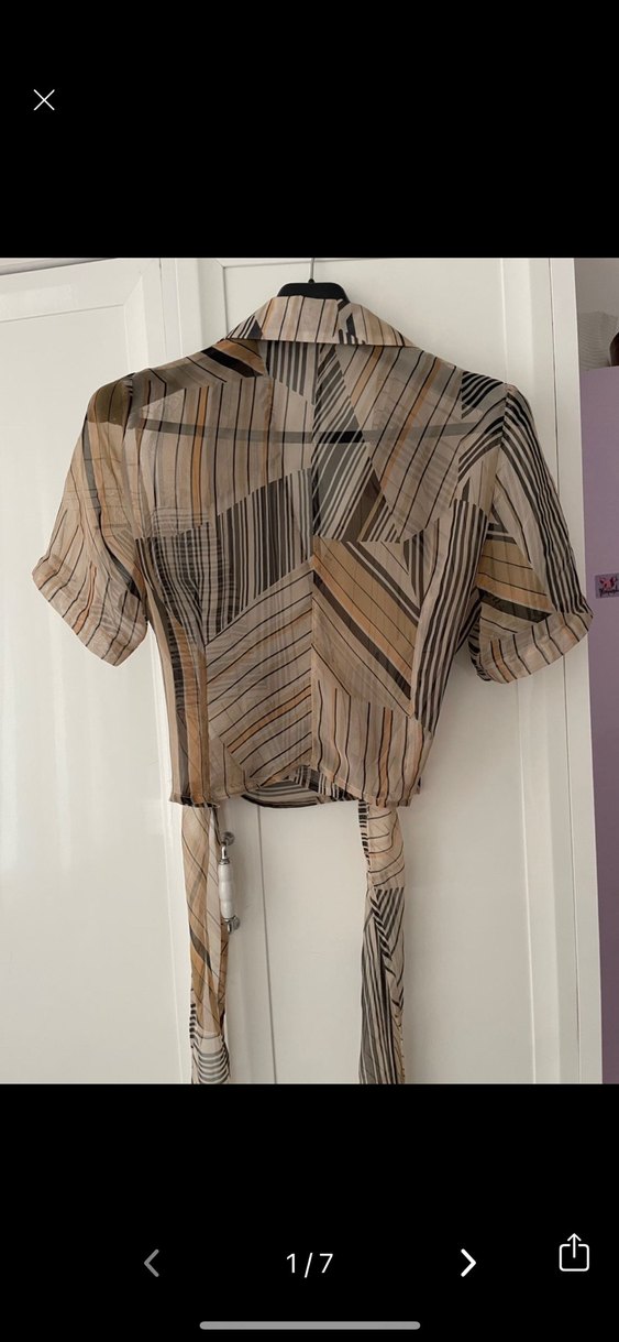 Transparan belden bağlamalı gömlek - Görsel 2