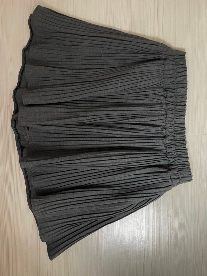 Kadın gri Pilili içi şortlu Mini Etek - Görsel 4