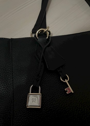 Siyah Deri Nine West Tokalı Kadın Çantası - Görsel 2