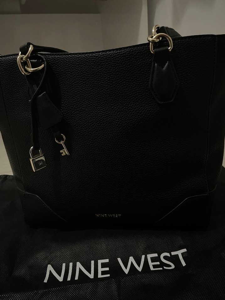 Siyah Deri Nine West Tokalı Kadın Çantası - Görsel 3