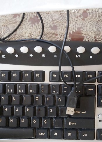 USB Kablolu Beyaz Siyah Klavye - Görsel 7