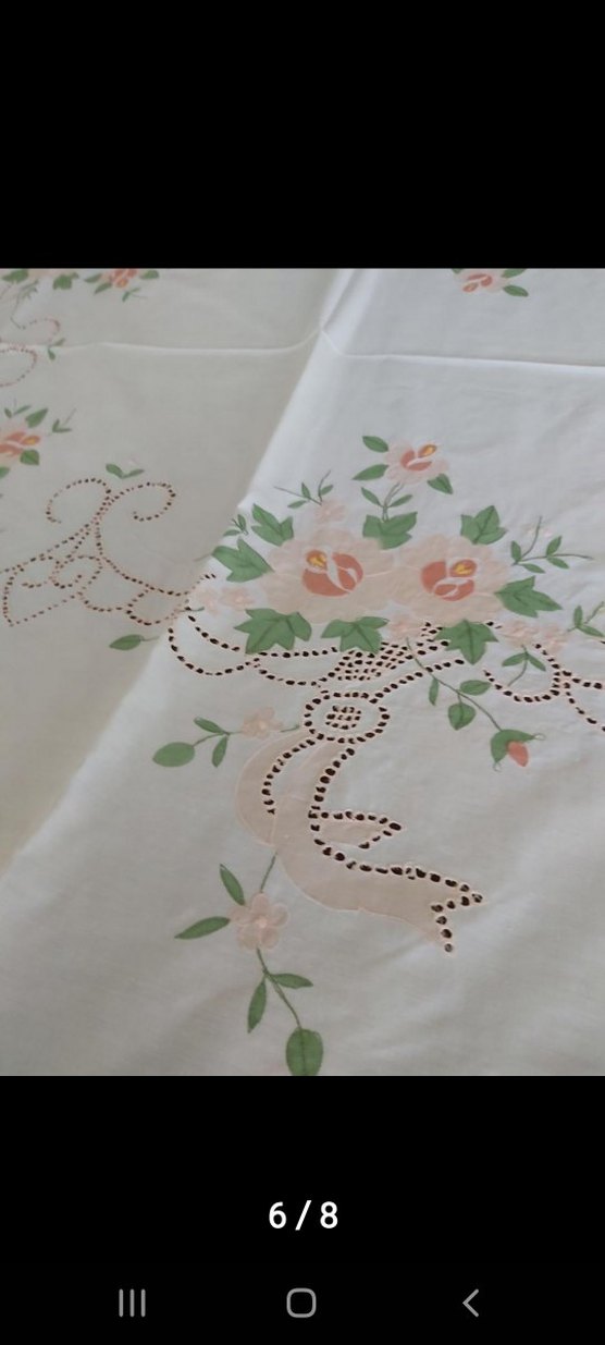 Beyaz Pastel aplik görünümlü delik işli 12 kişilik Masa Örtüsü - Görsel 4