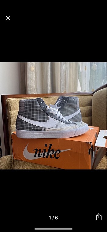 Nike Blazer Mid 77