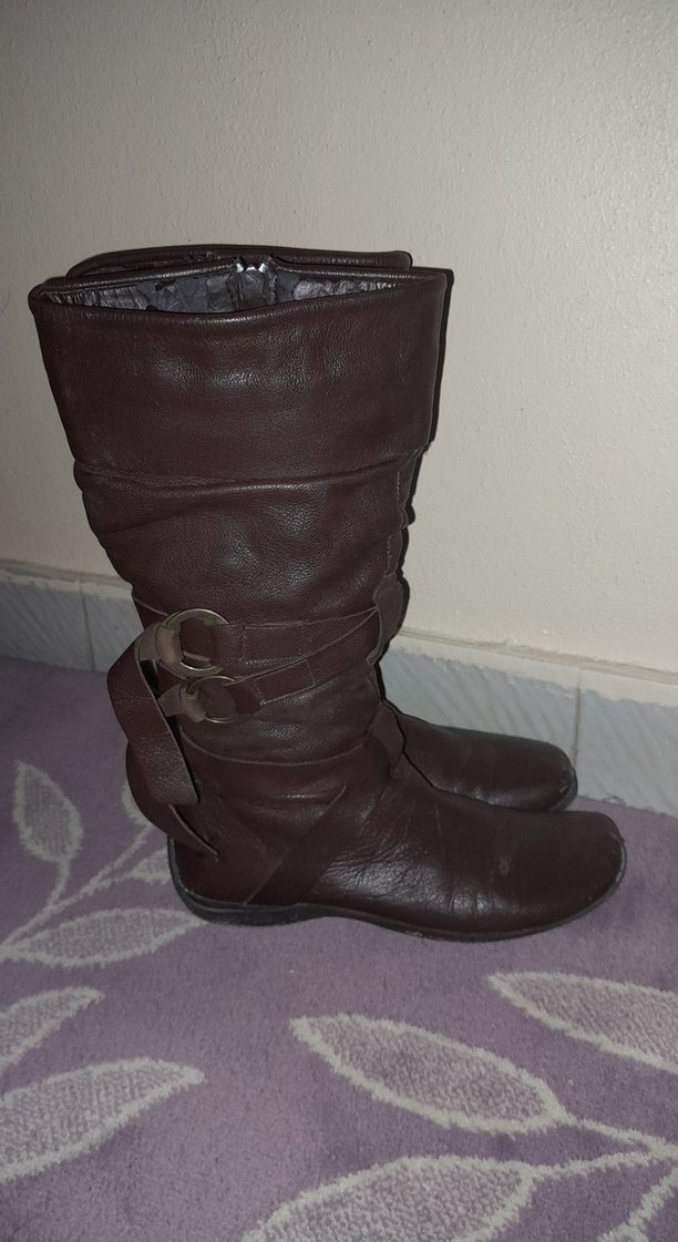 Kahverengi Süet Tokalı Dizüstü  Çizme - Görsel 3