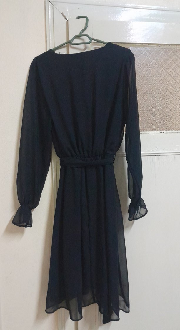 V Yaka Siyah Uzun Kollu Kadın Elbise - Görsel 2