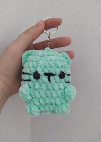 Diğer amigurumi kadife pofuduk kedi anahtarlık