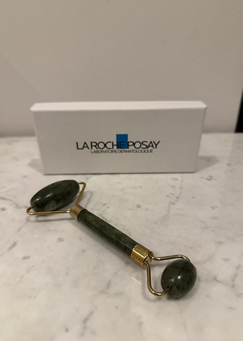 La Roche-Posay Yüz Masaj Taşı - Görsel 3