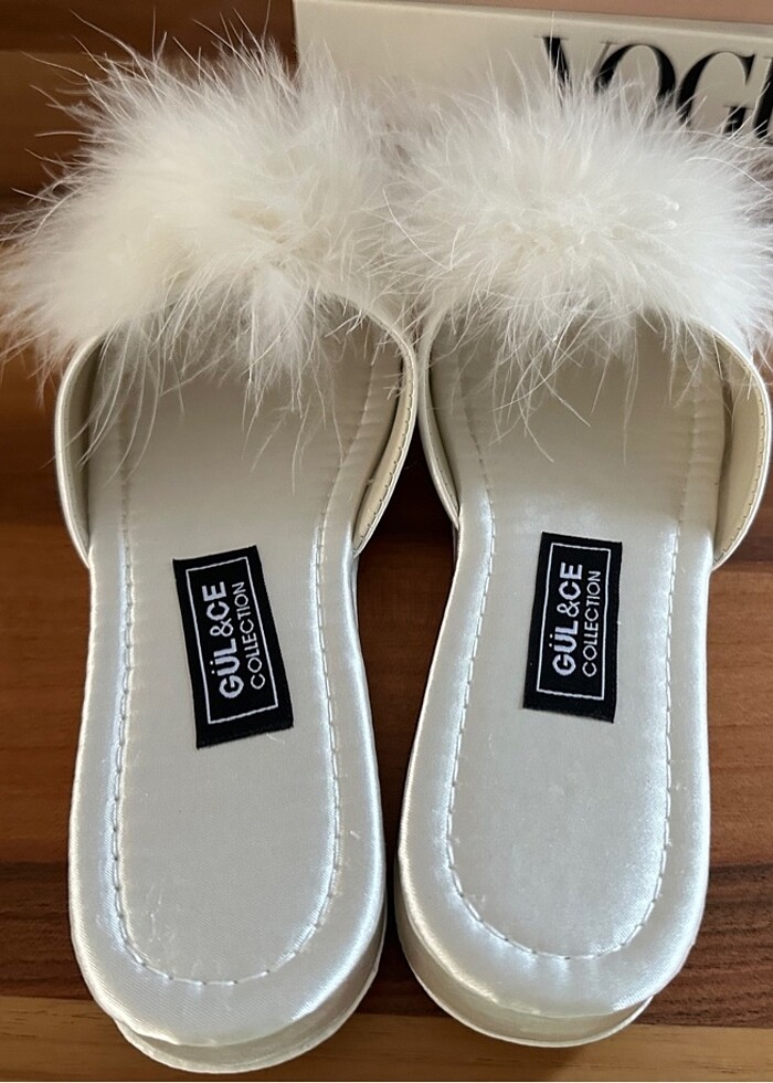 Bride-Tüylü Terlik - Görsel 3