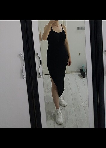 bershka fitilli yandan yırtmaçlı elbise