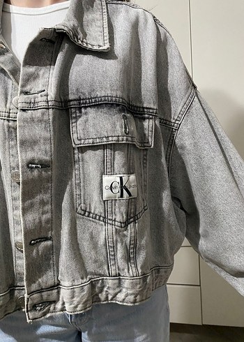 Calvin Klein Gri Düğmeli Kadın Kot Ceket