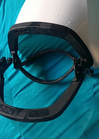 Camlı Koruyucu Maske Plastik - Görsel 5