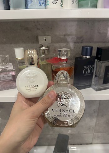 Versace Pour Femme Kadın Parfümü