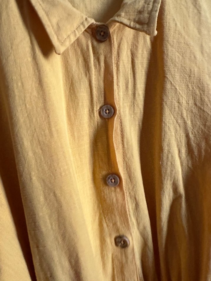 Düğmeli Sarı Keten Kadın Gömlek - Görsel 2