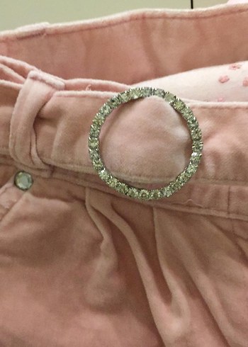 Benetton taşlı kemerli abiye kadife şort - Görsel 3