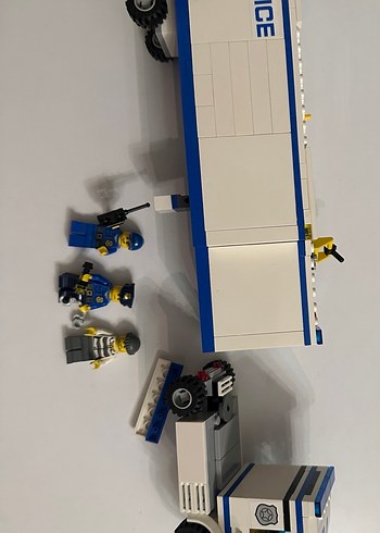 LEGO City POLICE MOBILE POLICE UNIT 60044 - Görsel 7
