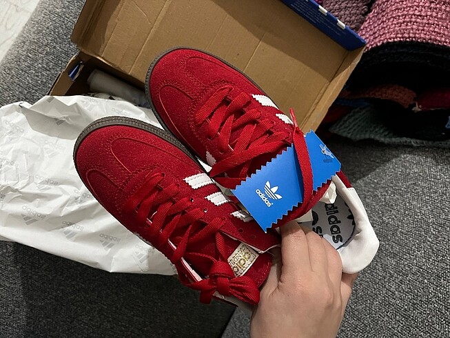 36 Beden Adidas spor ayakkabı