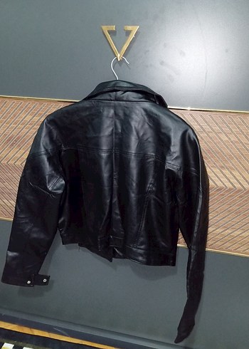 l Beden Kadın Siyah Parlak Deri Biker Ceket
