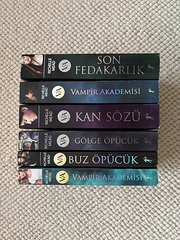  Vampir Akademisi Serisi