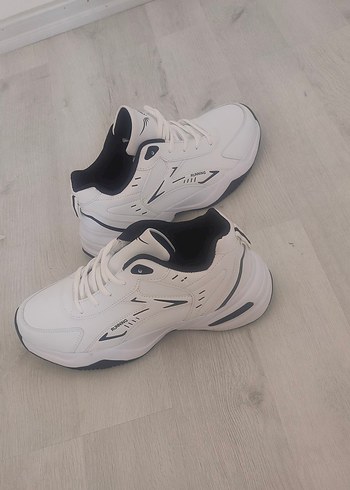 Gri Detaylı Beyaz Erkek Spor Ayakkabı - Görsel 2