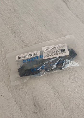 Kemerli Siyah Minimalist Yüzücü Gözlüğü - Görsel 3