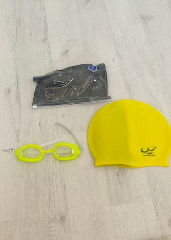 Sarı Yüzme Gözlüğü ve sarı bone - Görsel 2