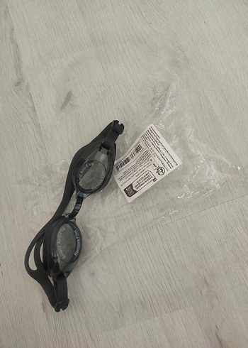 Siyah Minimalist Yüzücü Gözlüğü - Görsel 3