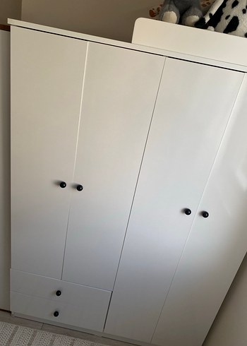 Ikea İki dolapta satılıktır