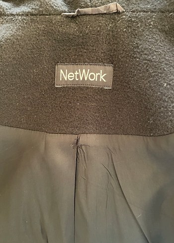 Kemerli Siyah Kapüşonlu Kaban - Görsel 7