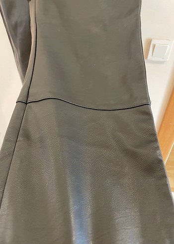 Siyah Deri Kadın Pantolon - Görsel 2