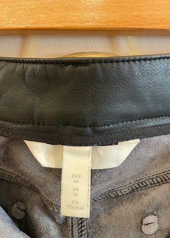 Siyah Deri Kadın Pantolon - Görsel 4