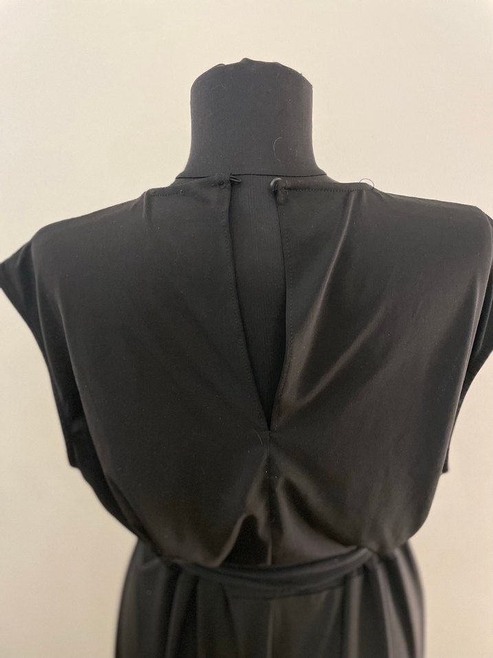 Siyah Uzun Kadın Tulum, Kuşaklı, V Yaka - Görsel 4