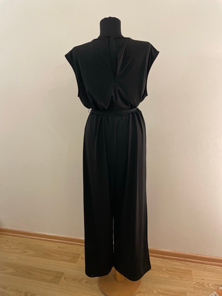 Siyah Uzun Kadın Tulum, Kuşaklı, V Yaka - Görsel 3