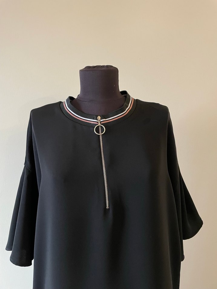 Siyah Yüksek Yakalı Kadın Elbise - Görsel 2