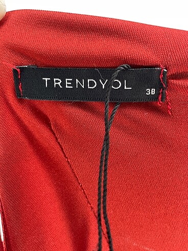 38 Beden çeşitli Renk Trendyol & Milla Kısa Elbise %70 İndirimli.