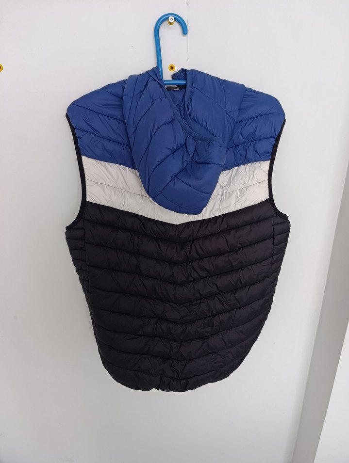 Erkek Mavi Kapüşonlu Fermuarlı Yelek - Görsel 4