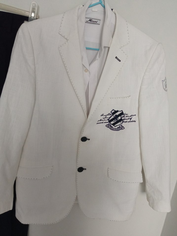 Erkek Çocuk Beyaz Ceketli Takım - Görsel 2