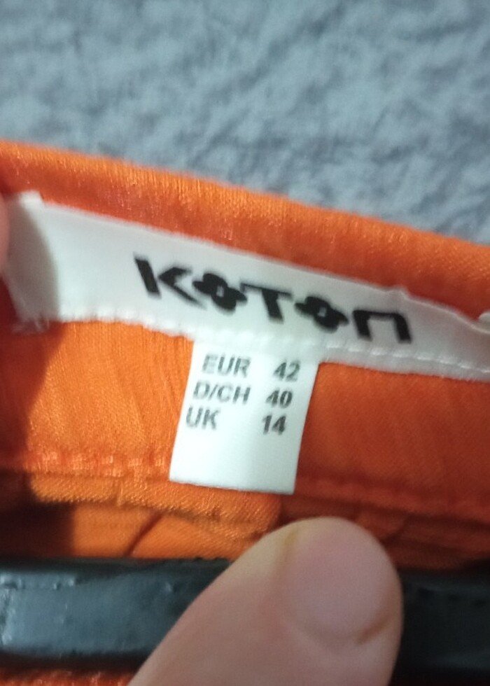 Koton Marka Kısa Etek - Görsel 5