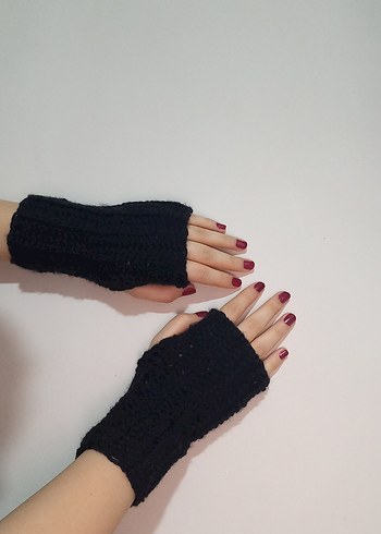 Siyah Örgü Parmaksız Kadın Eldiveni - Görsel 2