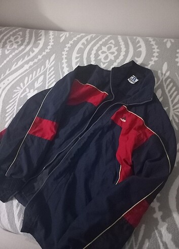 Adidas yagmurluk 