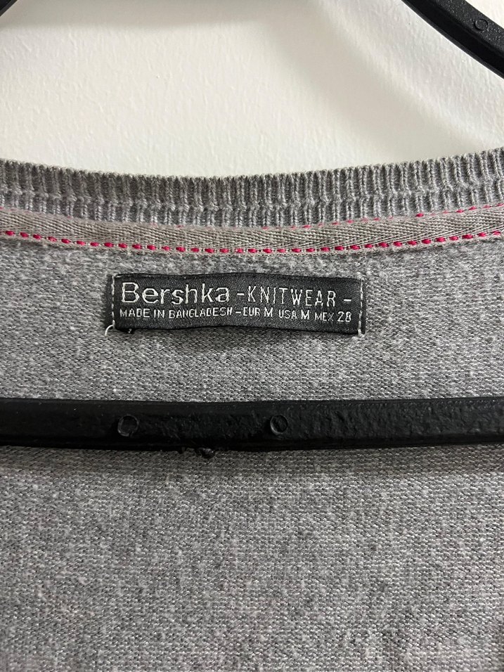 Gri V Yaka Pamuklu Kadın Hırka - Görsel 3