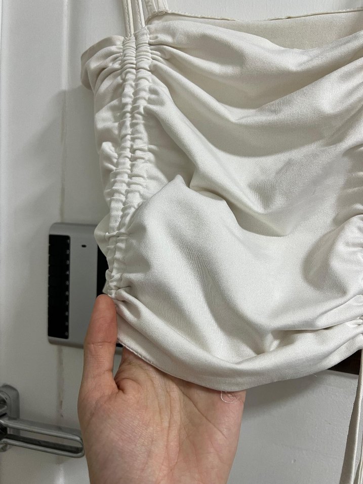 Beyaz Drapeli İnce Askılı Mini Kadın Atlet - Görsel 3