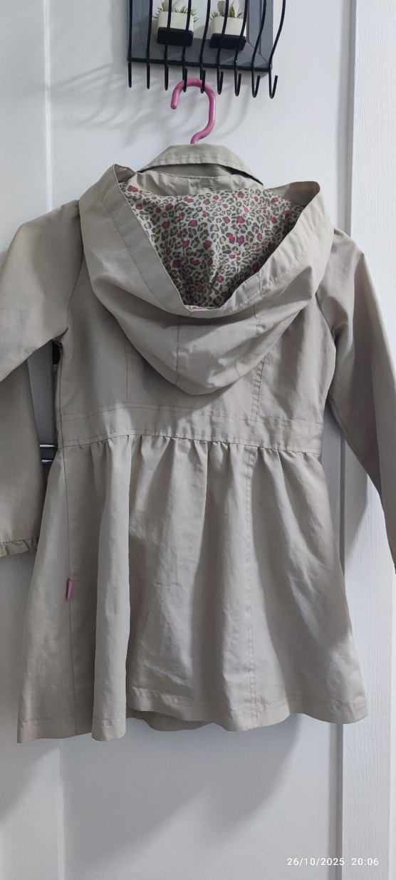 Kız Çocuk Bej Düğmeli Trençkot - Görsel 4