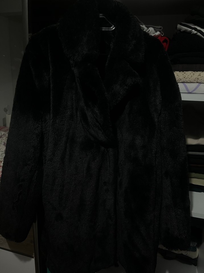 Siyah Suni Kürk Detaylı Midi Kaban - Görsel 3